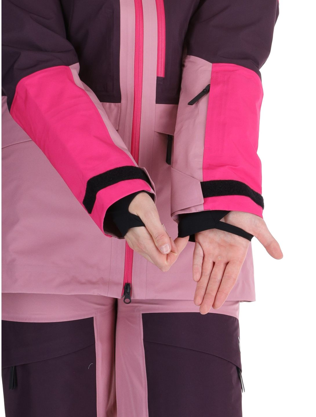 Peak Performance, W Gravity Gore-Tex 3L AB Hardshell jas dames Beetroot Purple / Mystic Purple / Bitter Root Paars, Roze 